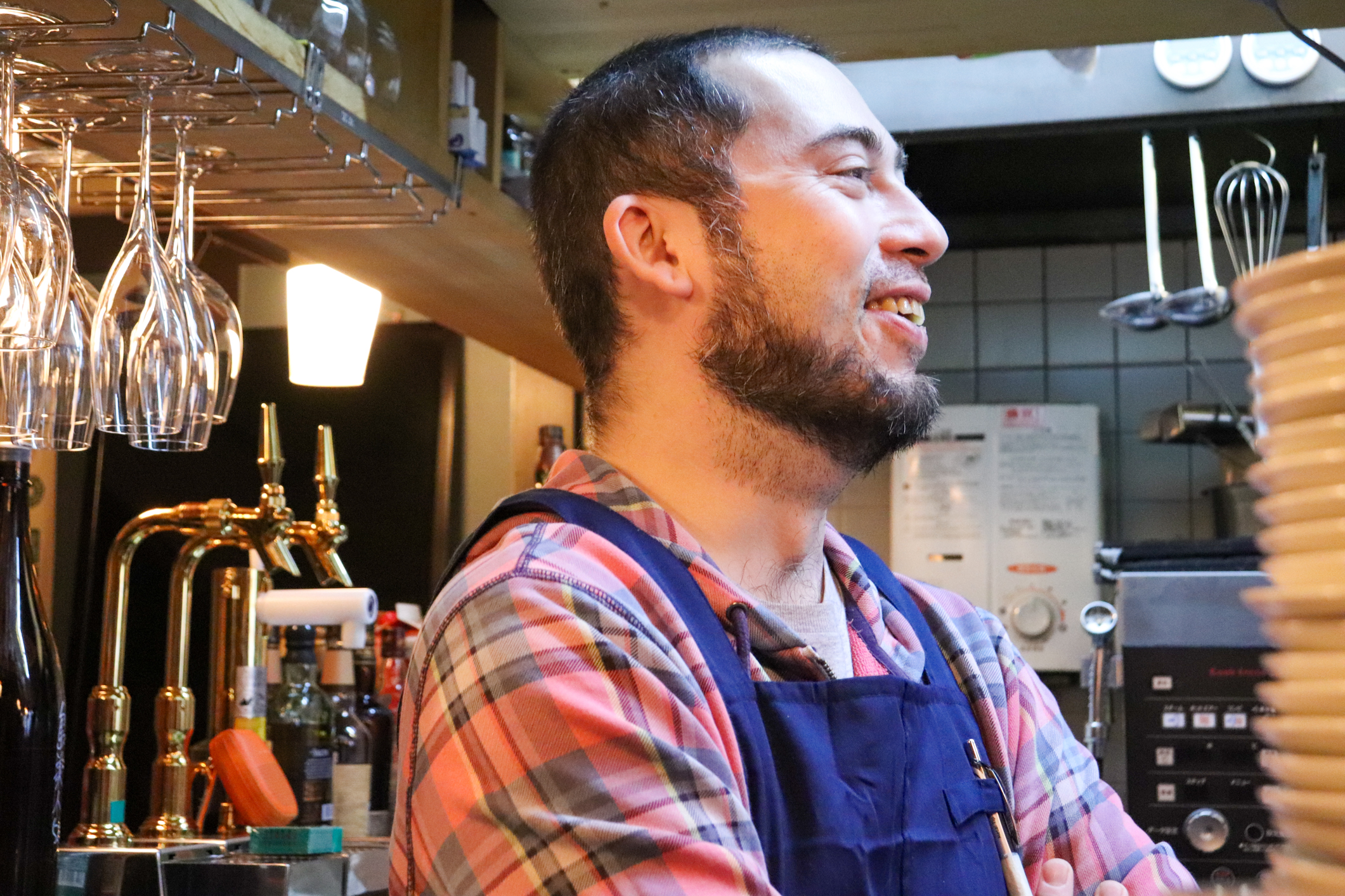 樫尾食堂・樫尾酒店　オーナー　樫尾英理究さん